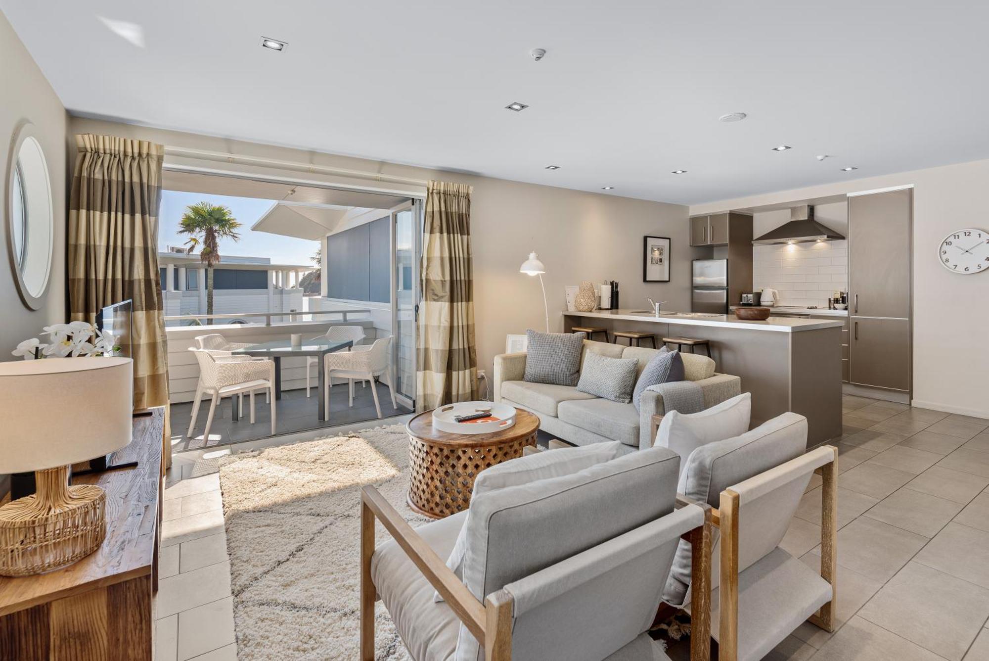 Paihia 2 Bedroom Apartment With Pool ภายนอก รูปภาพ
