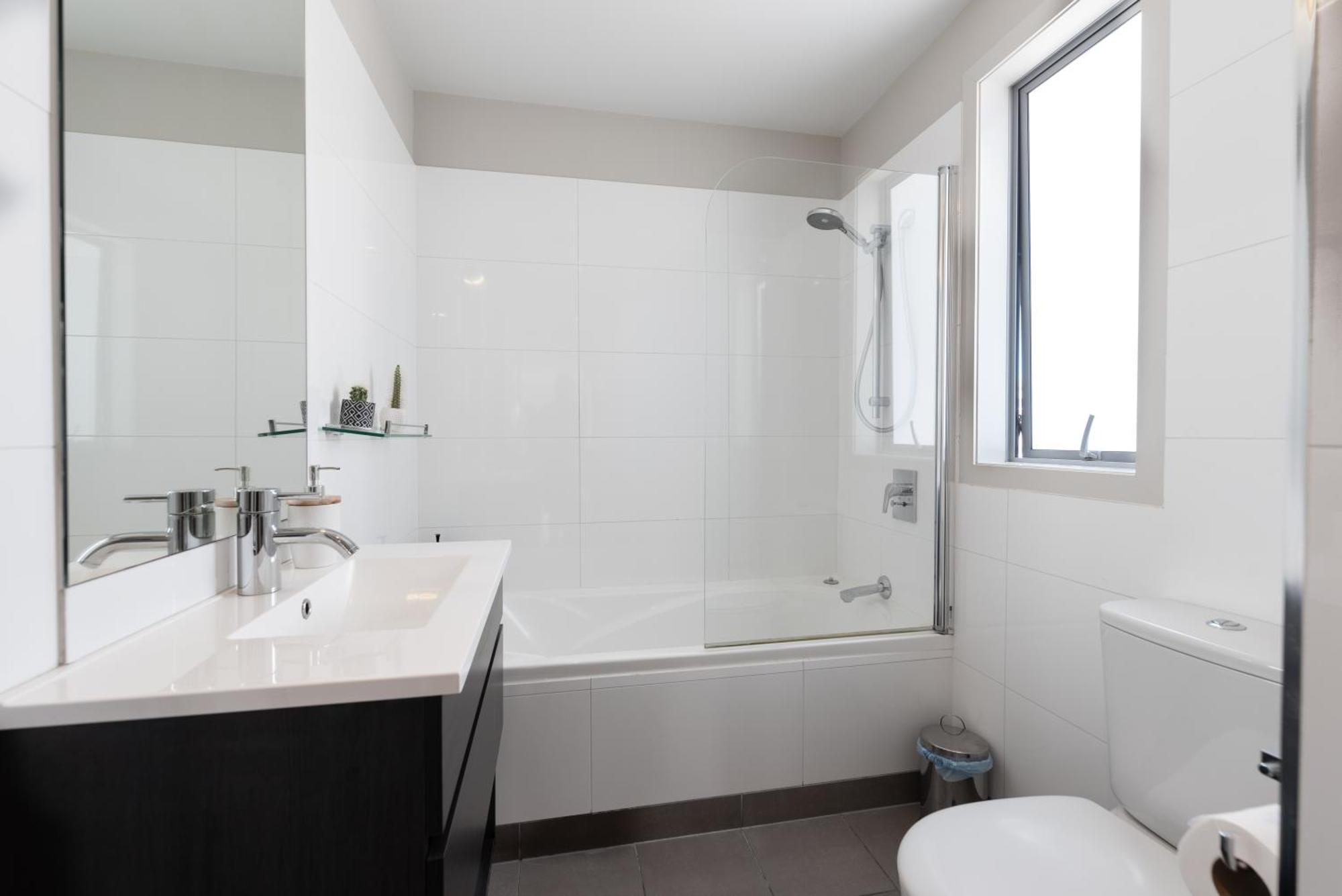 Paihia 2 Bedroom Apartment With Pool ภายนอก รูปภาพ